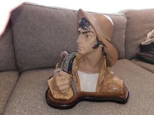 Lladro Porcelain Fisherman Bust #2108 By Salvador Debon, 1978 w/ Base - Ex Cond