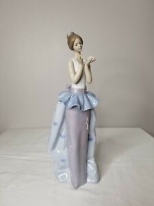 LLADRO #6592 AN EXPRESSION OF LOVE / RARE FIND LARGE 13.75