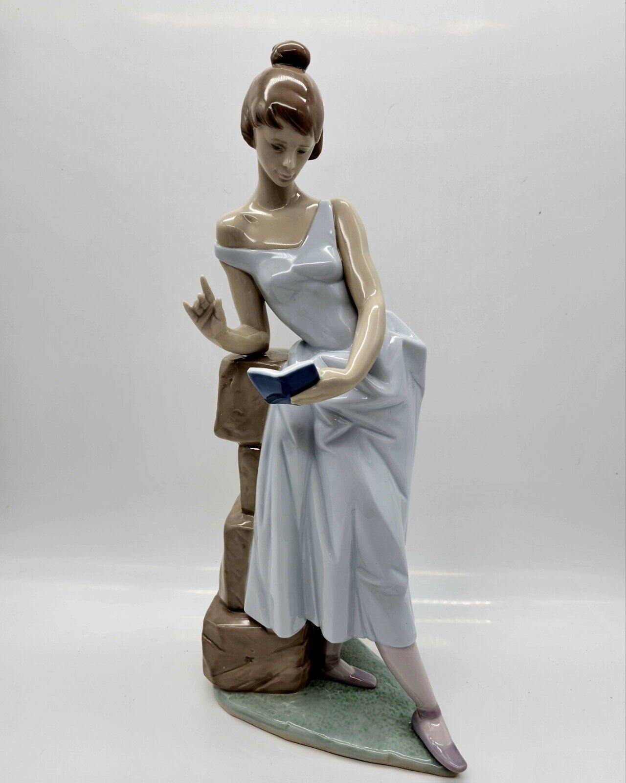 Lladro Sweet Verses 15