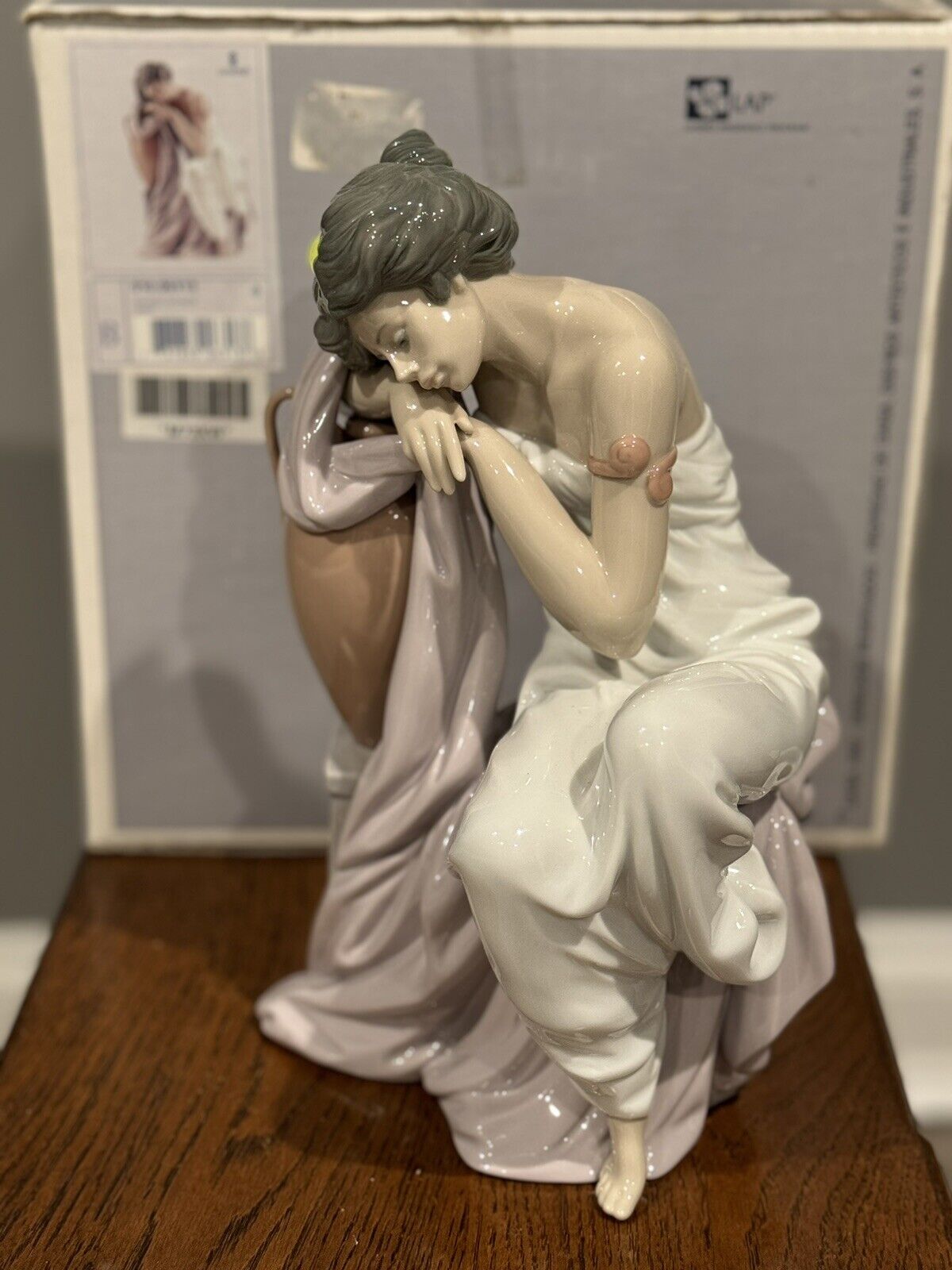 リヤドロ 6313 ロスト・イン・ドリームス Lladro 6313 