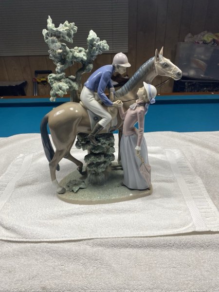 リアドロ　乗馬の騎士　傘を持つ婦人　LLADRO 型番5036 Rare And Collectible Lladro : Lady With A Parasol Lladro Value