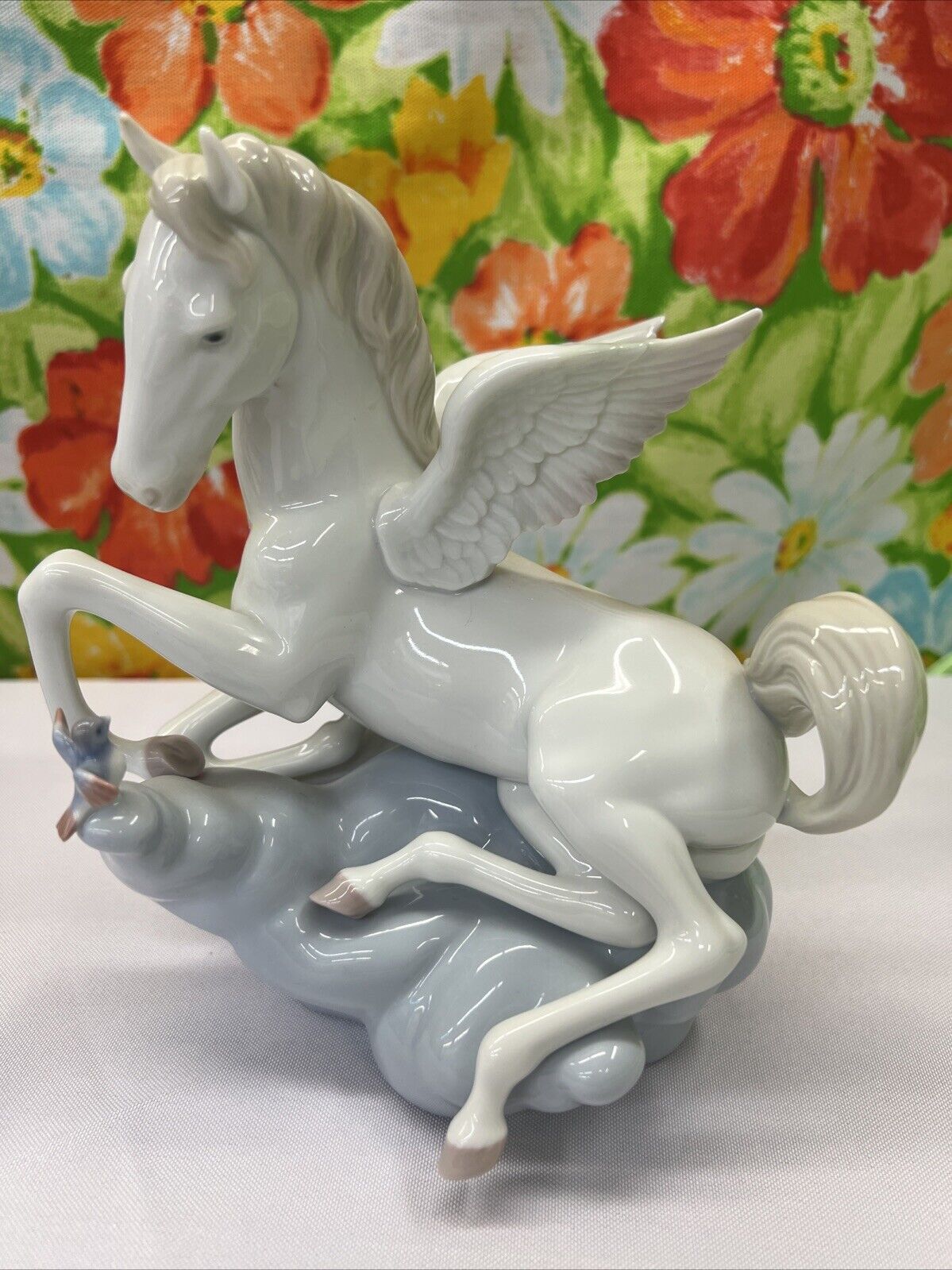 【海外限定】 リアドロ Lladro No.6242 小鳥と遊ぶペガサス 陶磁器 絶版 美品 リヤドロ 小鳥と遊ぶペガサス Lladro Winged Companions