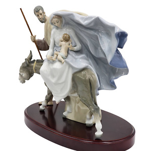 Lladro 1610 Flight to Egypt Nativity Mary Joseph Baby Jesus Rare Christmas Base