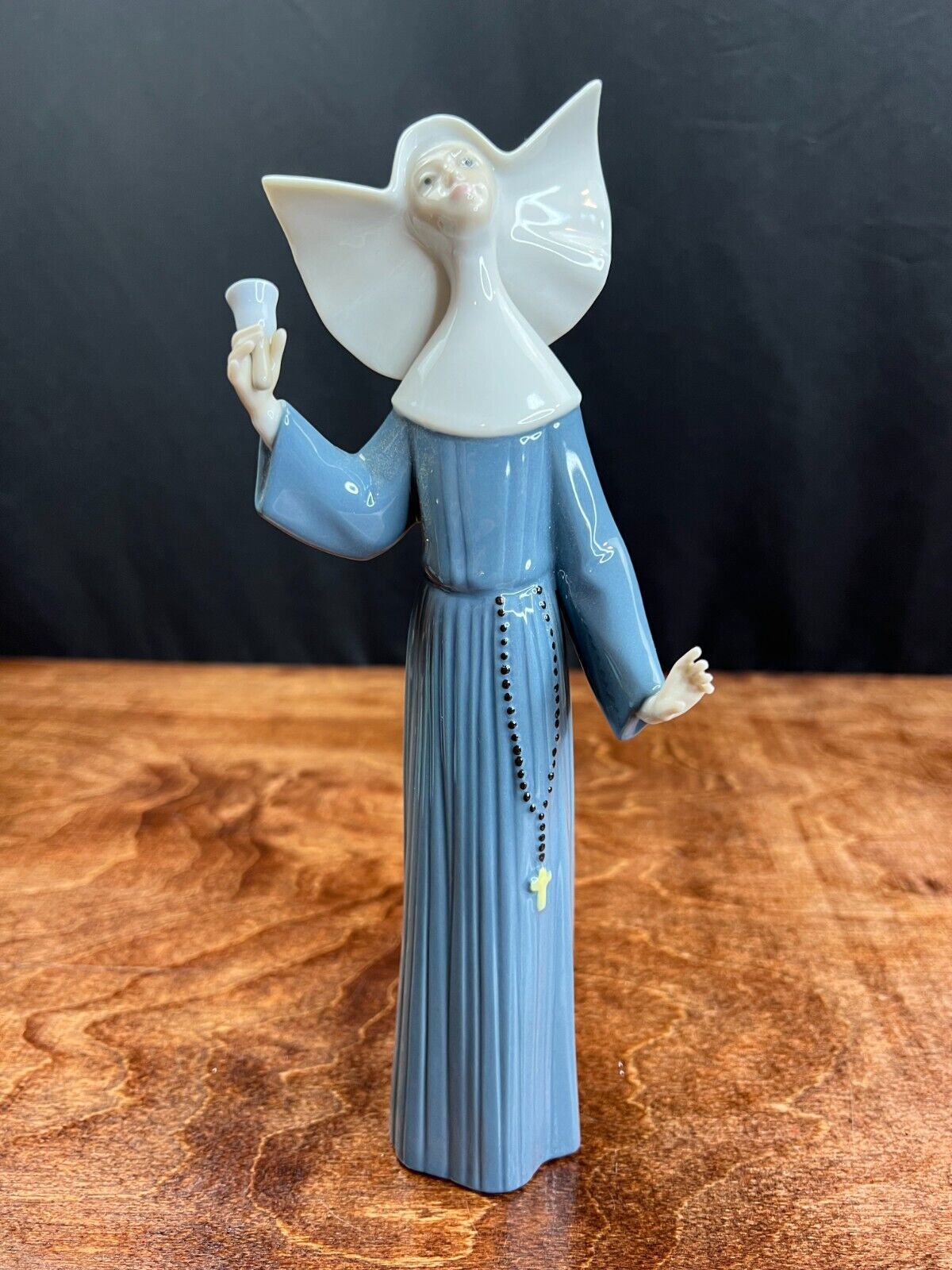 Retired Lladro "Call to Prayer Nun" #5551 Rare