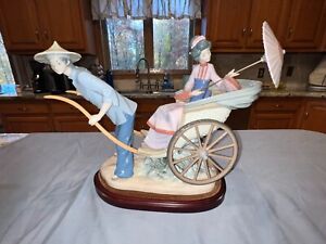 Lladro #1383 Figurine “Ride in China” Rickshaw Ride Wood Base EUC