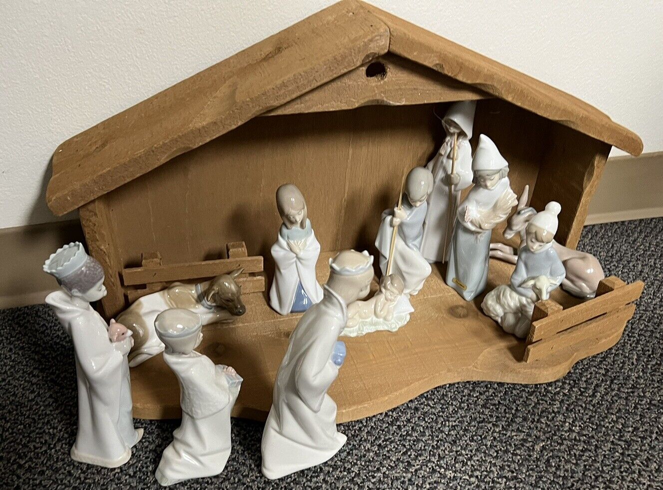 Lladro 4670-4680 Children's Nativity 11 pieces Mint! Glossy! No Boxes! Creche!