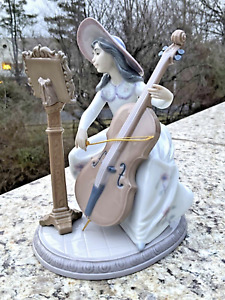 LLADRO リヤドロ チェロを弾く少女 Amazon.co.jp: ナオ Nao リヤドロ 人形 チェロを弾く女の子 02001879