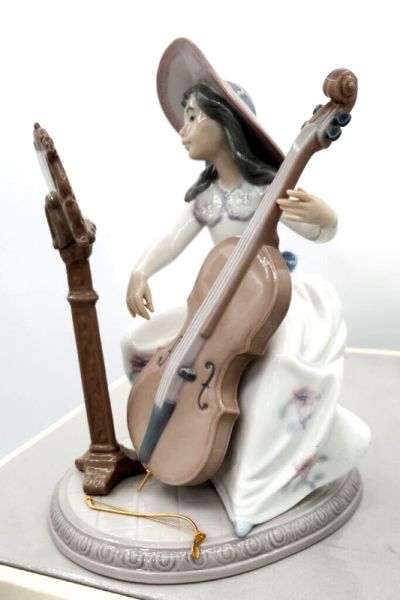 LLADRO リヤドロ チェロを弾く少女 ◇難あり◇LLADRO NAO リヤドロ ナオ チェロを弾く少女