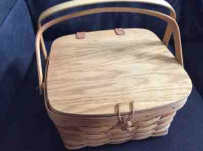 1996 Signed Longaberger Pie Carrier Basket