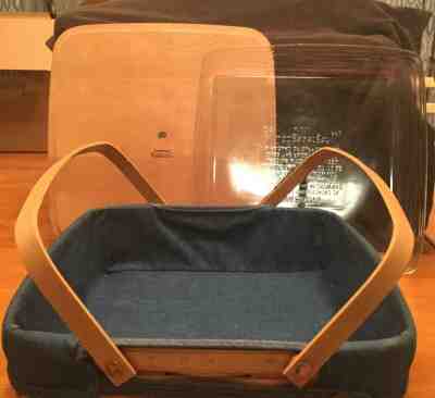 Longaberger Basket Pie Carrier With Pie Plate Lid & 2 handles 1995