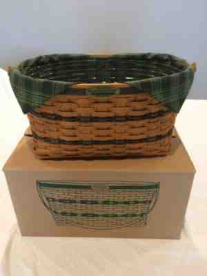 Longaberger Traditions Collection Family Basket 1995 Lining And Protector