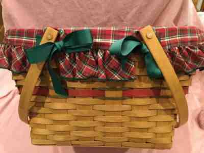 Longaberger 1992 Holiday Hostess Gift Giving Basket 12700