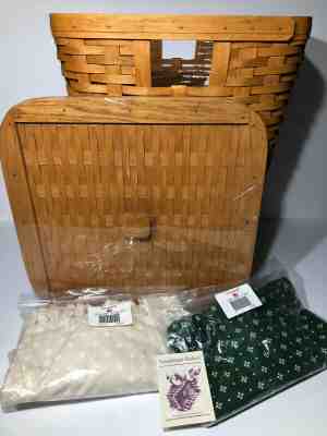 Longaberger '94 Hamper Basket & Woodcraft Lid, Protector & 2 Liners - never used