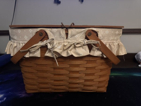 LONGABERGER 1992 Large Picnic Basket w/ Liner, Protector, & Riser EXCELLENT!!