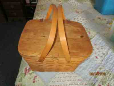 Longaberger Large Picnic Basket with Hinged Lid 1992 14.75"x9.25"