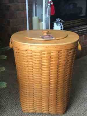 Longaberger EXTRA LARGE XL OVAL WASTE Hamper Basket w/Â  2 piece Lid + Protector