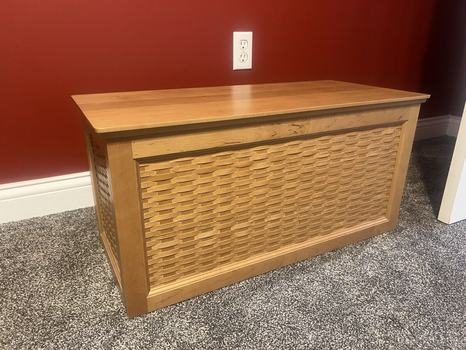 Longaberger Hostess Chest Basket RARE With Hinged Lid Christmas Gift For Mom!