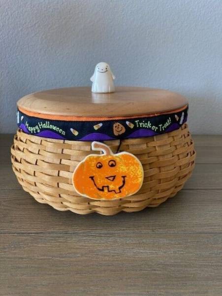 Longaberger 2004 Hostess Happy Halloween Basket Set with Lid & Ghost Knob