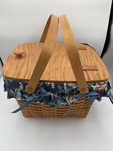 Vintage 1990 Longaberger Picnic Basket with Attached Hinged Lid Handles Liner