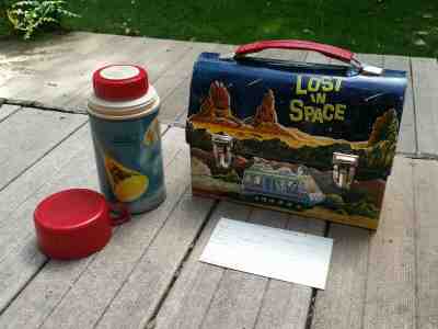 LOST IN SPACE vintage dome metal Lunch Box - 1967