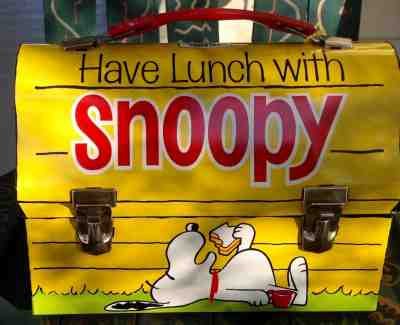 Vintage 1968 SNOOPY Metal Dome Lunch Box with1959 Peanut Thermos Mint Condition