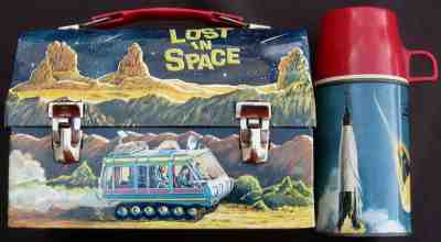 LOST IN SPACE vintage dome metal Lunch Box - 1967