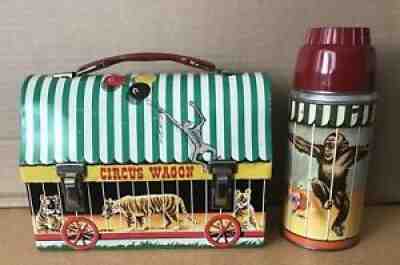 VINTAGE 1958 Metal Dome CIRCUS WAGON LUNCHBOX AND THERMOS