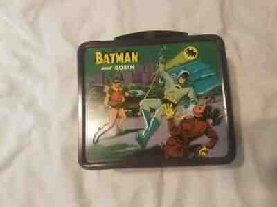 VINTAGE 1966 BATMAN AND ROBIN METAL LUNCH BOX WITH THERMOS BY ALADDIN