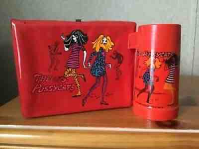 1968 Vintage The Pussycats Vinyl Lunchbox Thermos in Fine Condition !!!