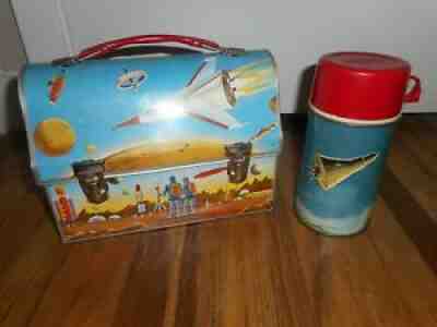 Vintage 1960 AMERICAN THERMOS Astronaut Space AGE Rocket Shuttle Domed LUNCHBOX