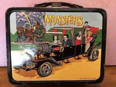 Vintage 1965 THE MUNSTERS Metal Lunchbox With Original Thermos
