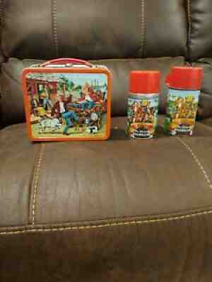 The Beverly Hillbillies Vintage 1963 Metal Lunchbox W/2 Thermoses Condition 9/10