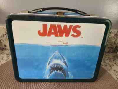 1975 Jaws Lunchbox sold and Thermos