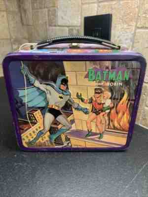 COC007-Batman-Vintage-Lunch-Box-And-Thermos