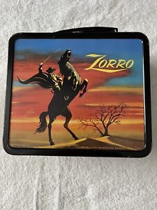 1958 “ZORRO” Vintage Lunchbox w/ matching Thermos By Aladdin  Industries N.Mint