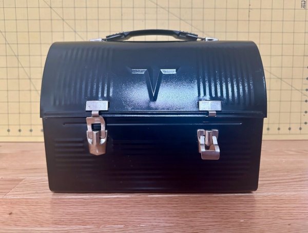 GREAT CONDITION Thermos Vintage V Victory Metal Dome Top Lunch Box Work Pail