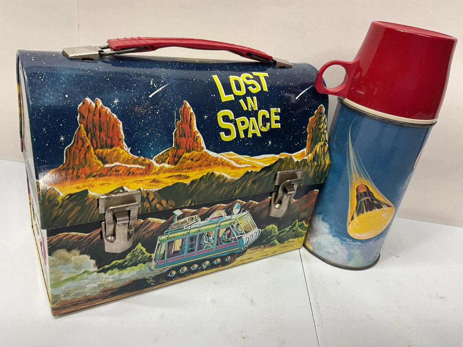 VINTAGE LOST IN SPACE LUNCHBOX AND THERMOS