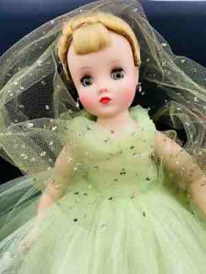 #1730 1958 Elise Tulle Dance Frock 16.5â? Madame Alexander Doll Green Gown
