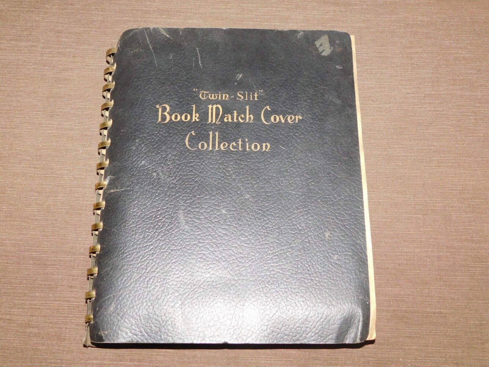 VINTAGE 1930S- 1950S BOOK MATCH COVER COLLECTION 30 PAGES (60 SIDES) LOT 400+