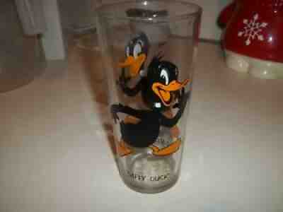 Daffy Duck glass Pepsi Collector Series Warner Bros. 1973