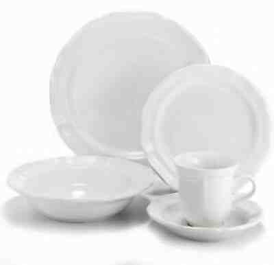 MIKASA china FRENCH COUNTRYSIDE pattern 40-piece SET SERVICE for 8 BRAND NEW