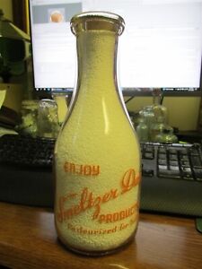 Elberta, Mich. Smeltzer Dairy Try Our Cottage Cheese TRPQ Milk Bottle NICE!