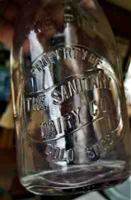 Antique SANITARY DAIRY CO Embossed Glass Milk Bottle PINT Colo Spgs Colorado 