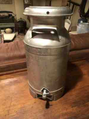 Rare Antique Large Milk Can With Spigot - Clover Farms Dairy
