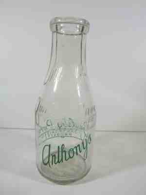 Anthony’s Dairy Nashville Tennessee Vintage Quart Milk Bottle Green Lettering