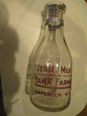 -RARE ** YAMA FARMS NAPANOCH NY ---ELLENVILLE NY MILK BOTTLE