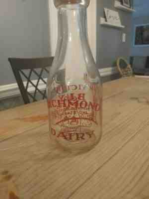 1943 Richmond Dairy War Bond Quart Bottle With Original Top