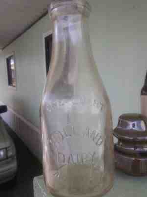 VERY RARE Holland Dairy Malaga Calif.quart milk bottle..near mint..