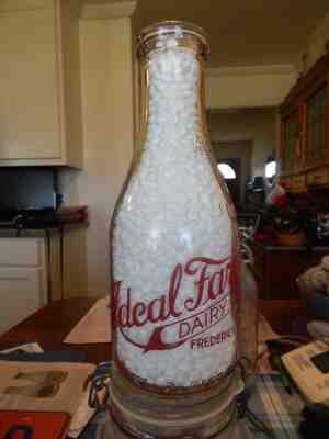  IDEAL FARMS FREDERICK MD MILK BOTTLE CLUSTERED SPIRES RED PYRO ROUND QUART  