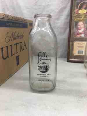 Vintage Falls Creamery International Falls Minnesota MN Milk Bottle One Quart